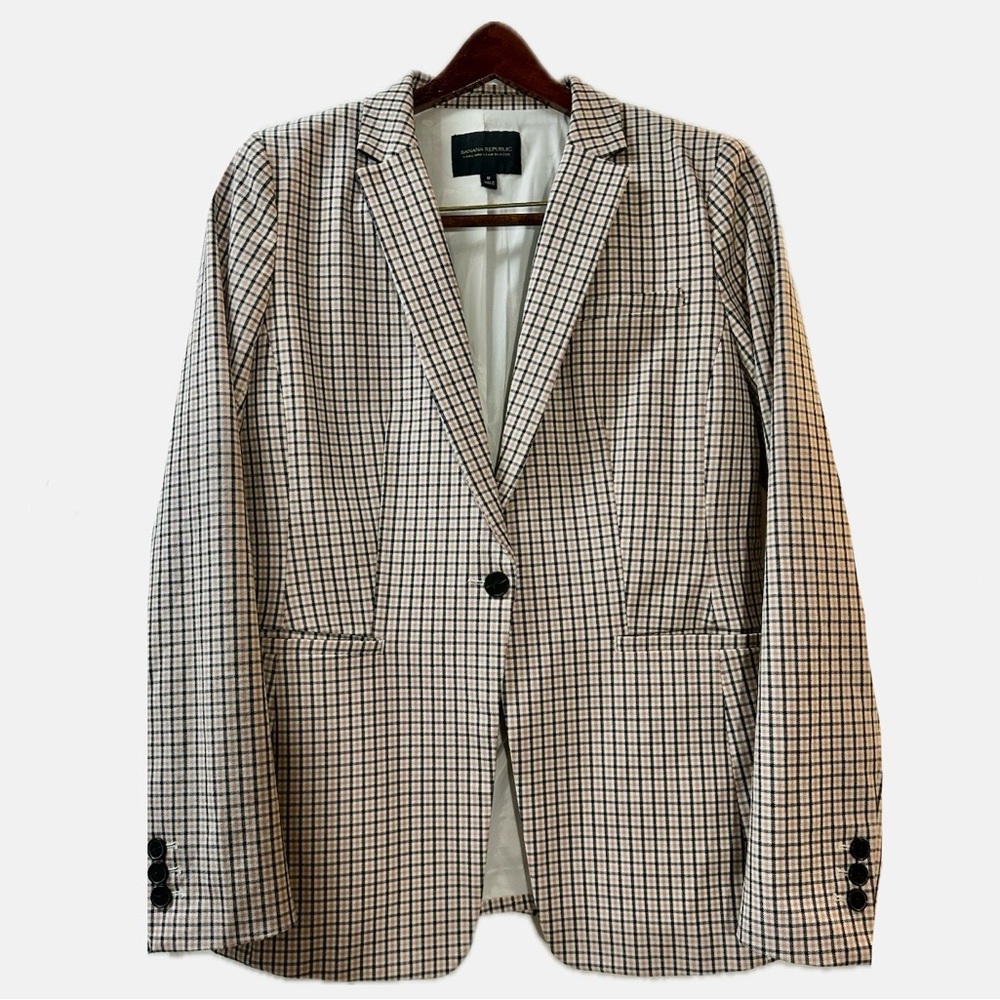 Banana Republic Woman plaid blazer, size 8